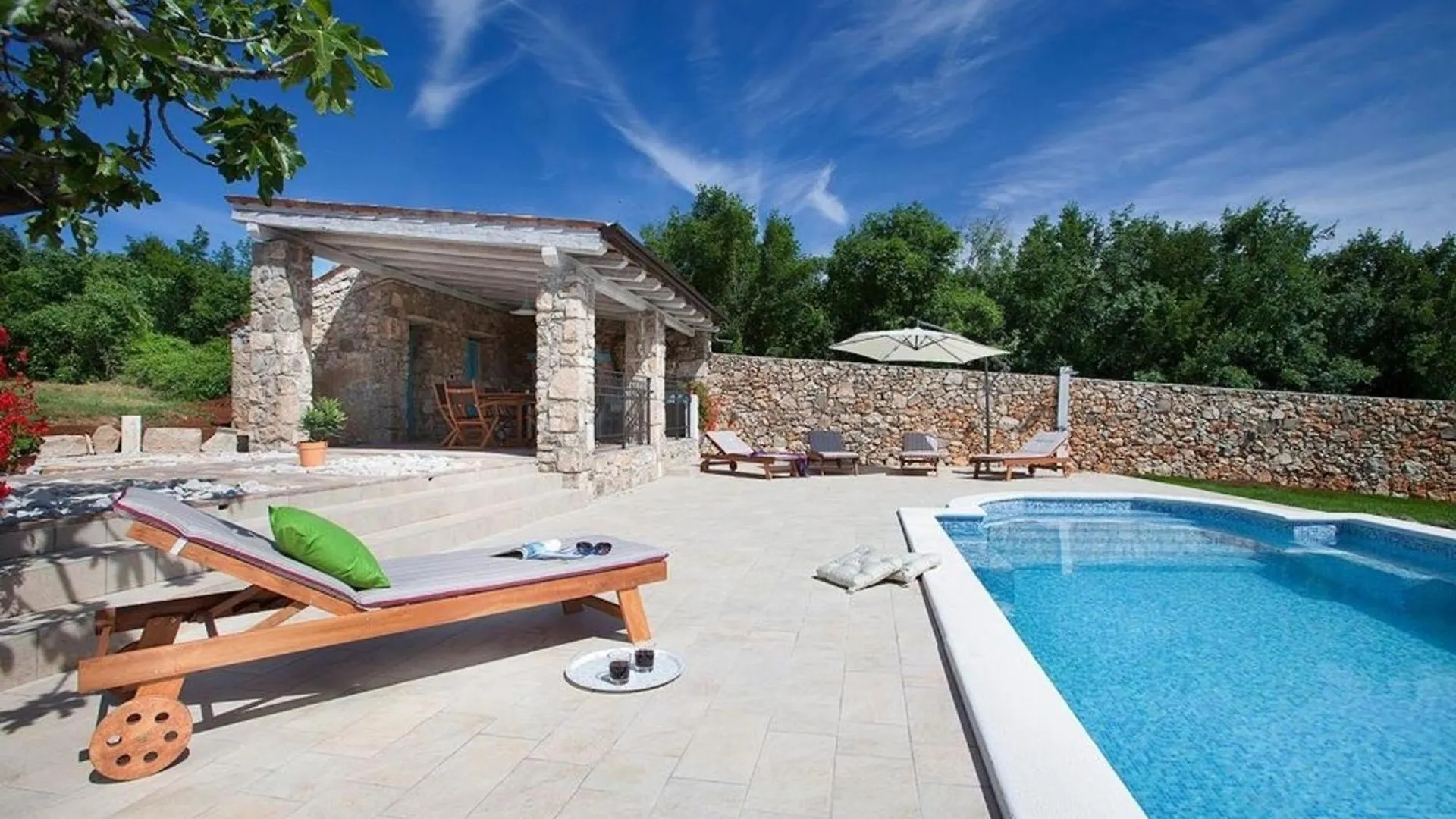 Ferienhaus Mit Privatpool Fuer 9 Personen Ca 200 Qm In Stanisovi, Istrien Bucht Von Rasa Коромачно Дом отдыха