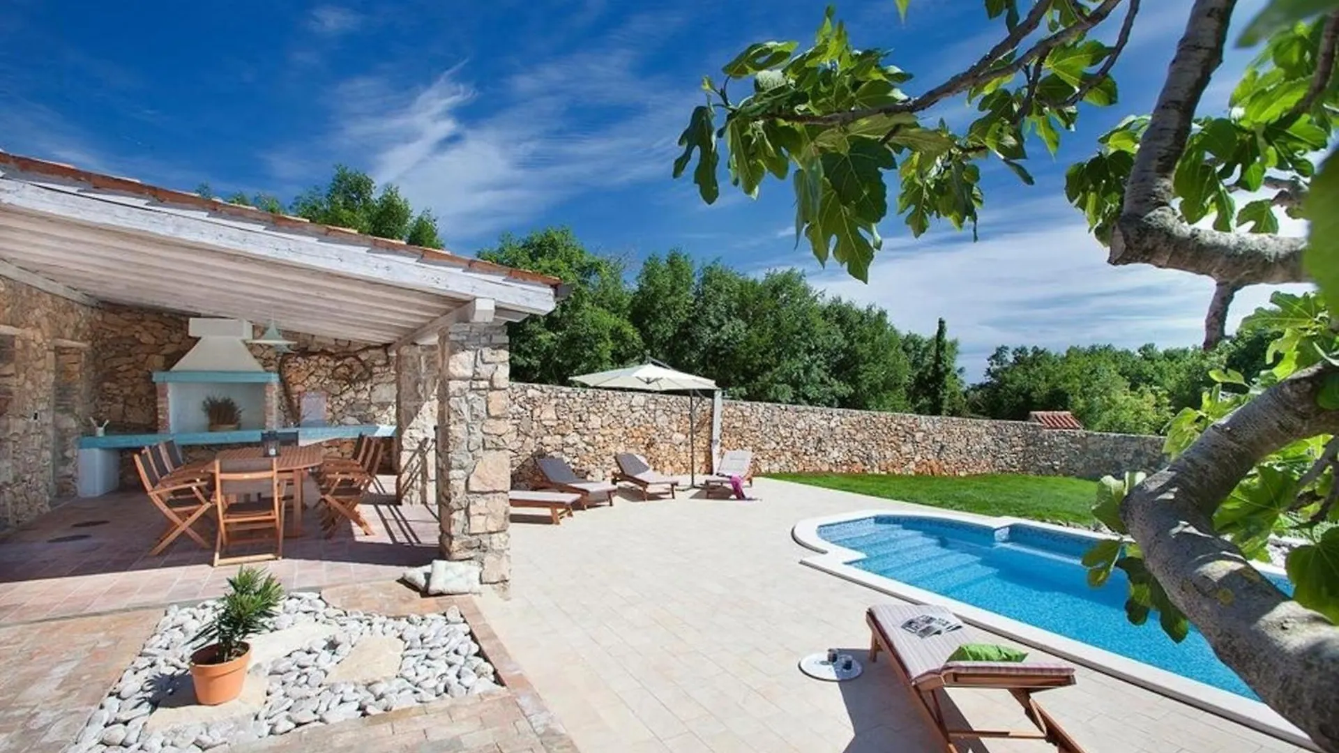 Ferienhaus Mit Privatpool Fuer 9 Personen Ca 200 Qm In Stanisovi, Istrien Bucht Von Rasa Коромачно Дом отдыха