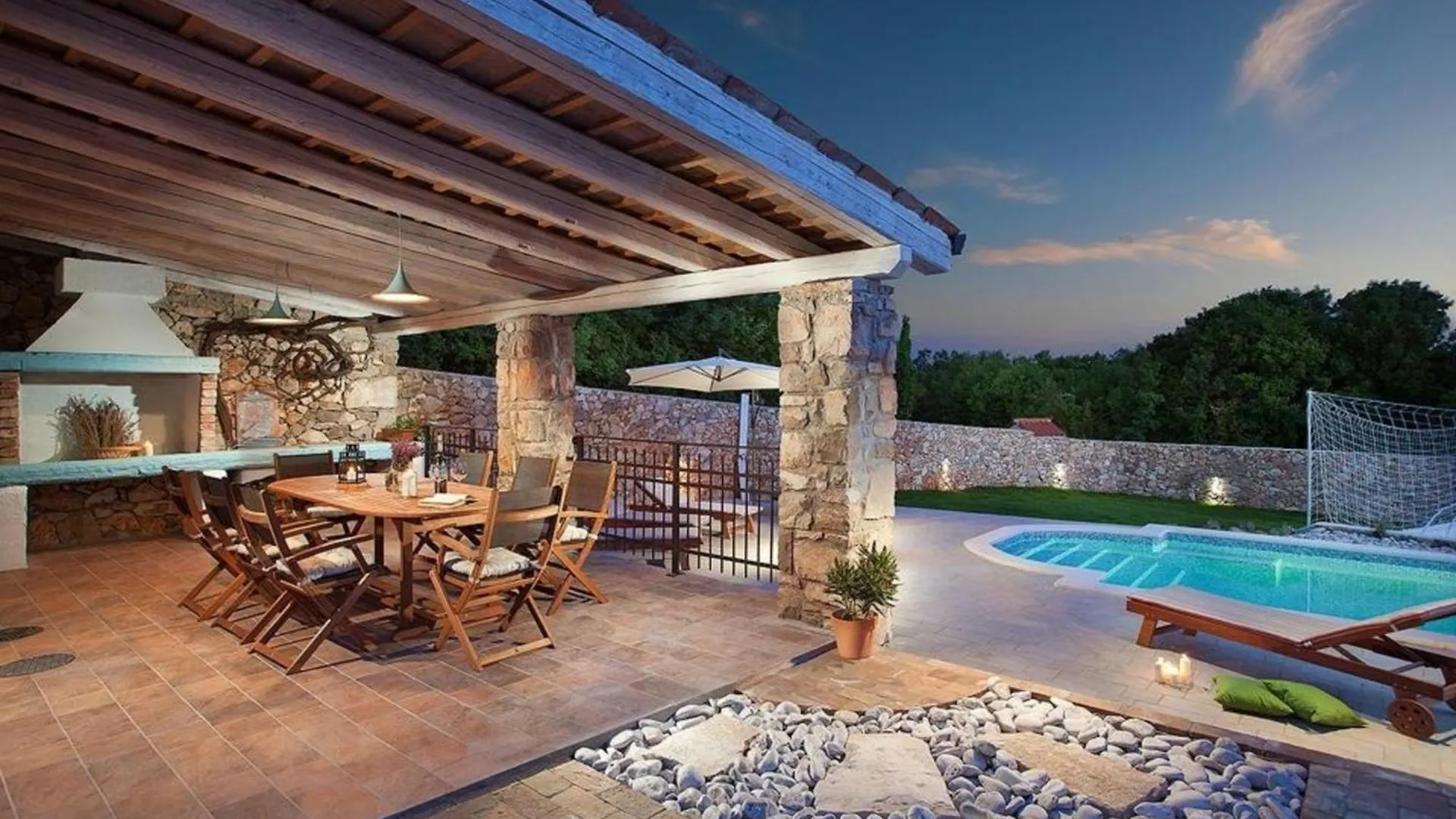 Ferienhaus Mit Privatpool Fuer 9 Personen Ca 200 Qm In Stanisovi, Istrien Bucht Von Rasa Koromačno